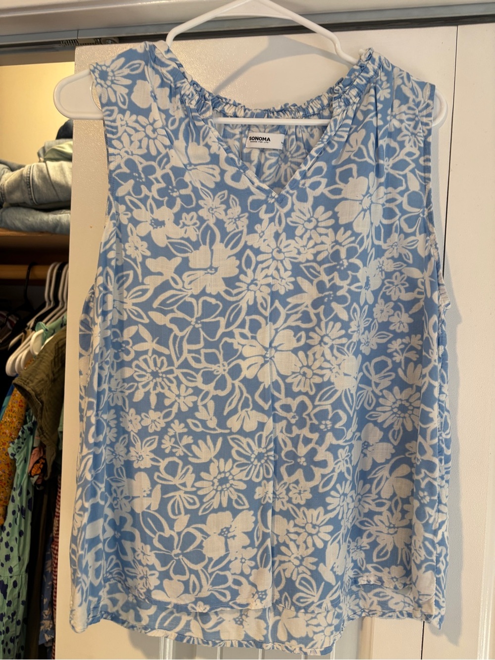Sonoma Light Blue & White Floral V-Neck Camisole